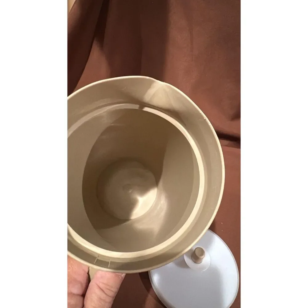Vintage Tupperware 2-Quart Pitcher 800-1 Almond Tan Beige with Push Button Lid